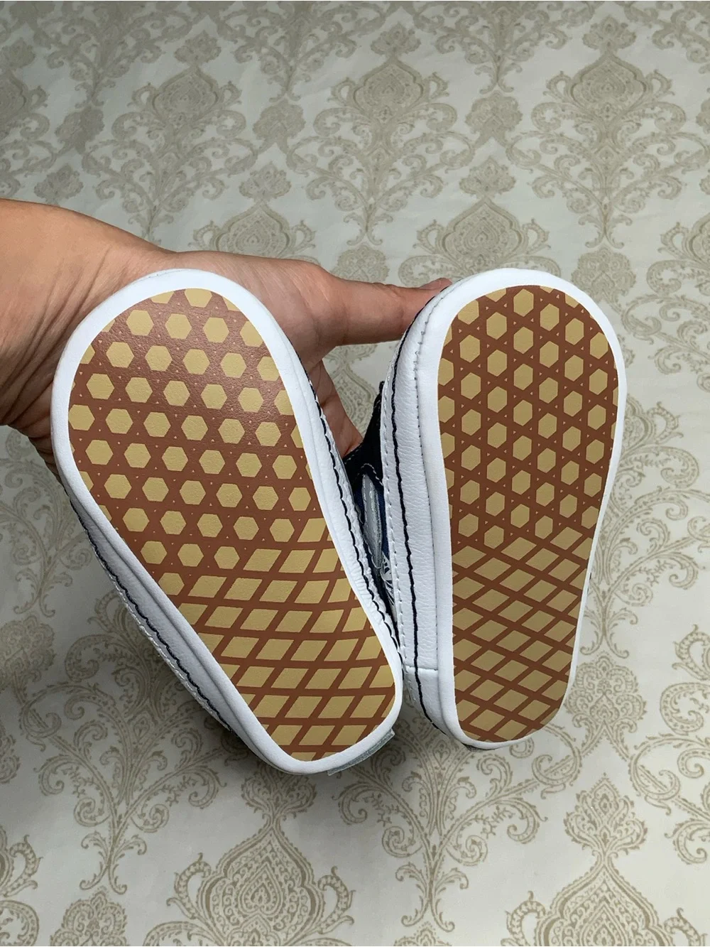 Infant Vans Sk8-Hi Crib Shoes Size 4.0 Navy Butterfly